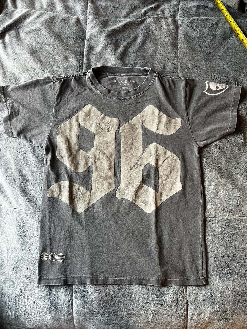 PacSun 96 Boxy T-Shirt Size S Gray Vintage Wash Graphic Tee